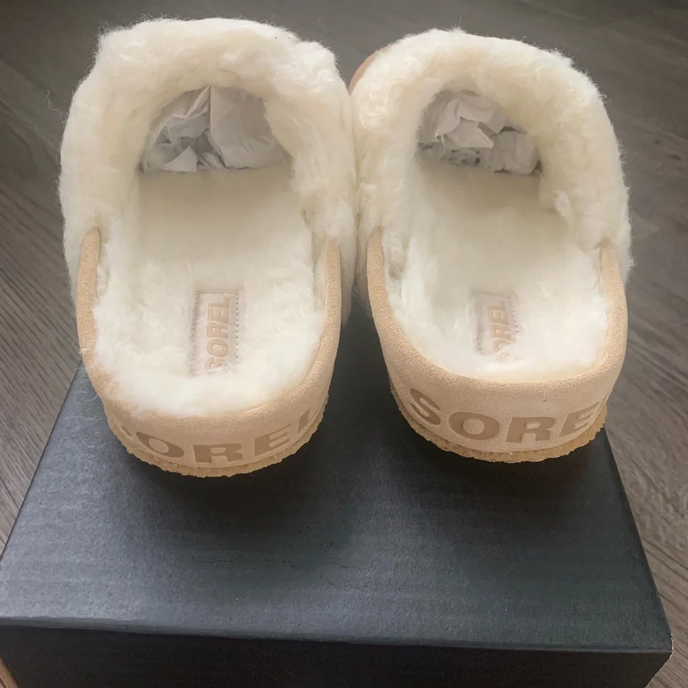 Sorel Nakiska Slide II Faux Fur Slippers Youth Size‎ 7/EU 39 - Ceramic Gum - NWB